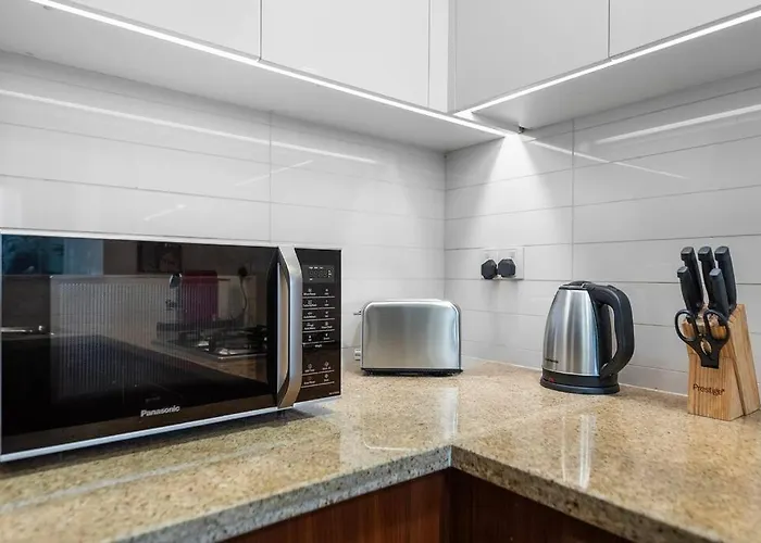 First Class 1Br Beautifully Furnished