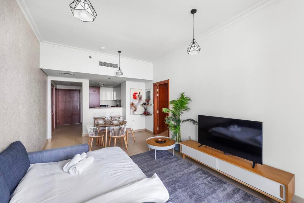 شقة First Class 1br Beautifully Furnished *