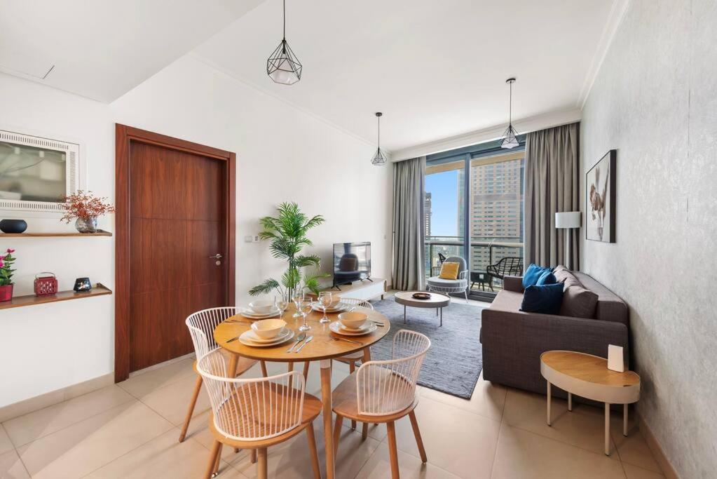 First Class 1br Beautifully Furnished شقة *