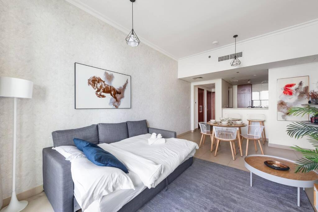 First Class 1br Beautifully Furnished دبي